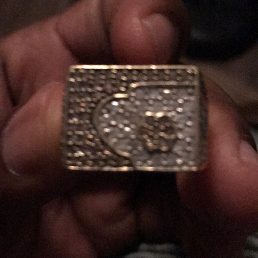 Meet your Posher, James